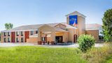 Baymont Inn and Sts by Wyndham Mukwonago Exterior