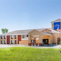 Baymont Inn and Sts by Wyndham Mukwonago