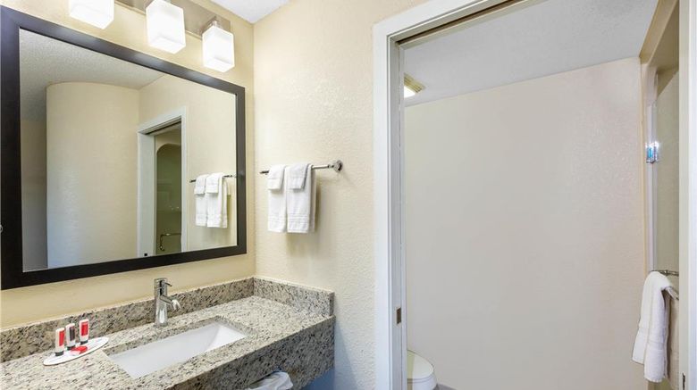 <b>Baymont Inn and Sts by Wyndham Mukwonago Room</b>. Images powered by <a href="https://iceportal.shijigroup.com/" title="IcePortal" target="_blank">IcePortal</a>.