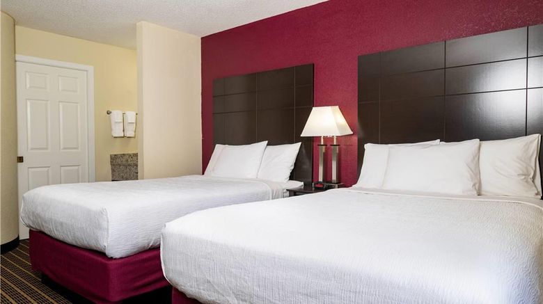 <b>Baymont Inn and Sts by Wyndham Mukwonago Room</b>. Images powered by <a href="https://iceportal.shijigroup.com/" title="IcePortal" target="_blank">IcePortal</a>.