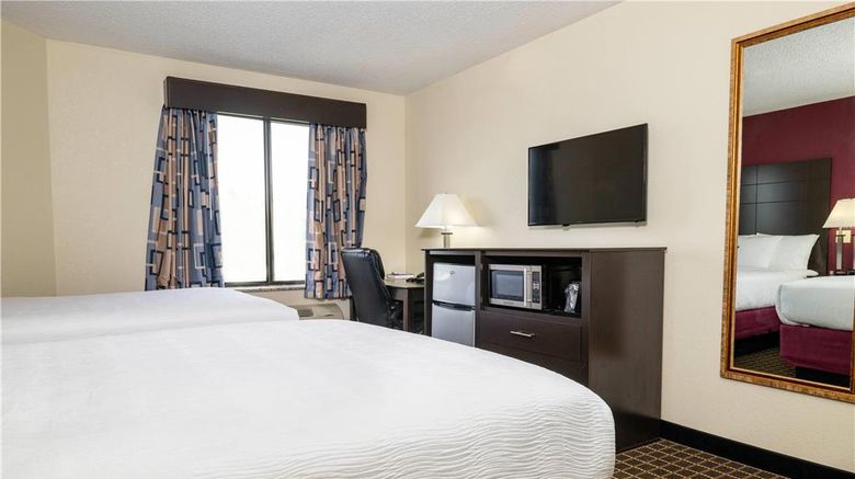 <b>Baymont Inn and Sts by Wyndham Mukwonago Room</b>. Images powered by <a href="https://iceportal.shijigroup.com/" title="IcePortal" target="_blank">IcePortal</a>.