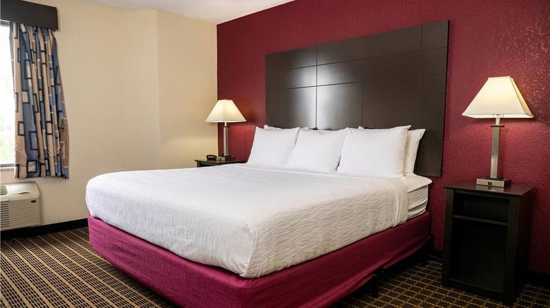 <b>Baymont Inn and Sts by Wyndham Mukwonago Room</b>. Images powered by <a href="https://iceportal.shijigroup.com/" title="IcePortal" target="_blank">IcePortal</a>.