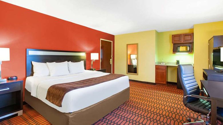 <b>Baymont by Wyndham Harrisburg Room</b>. Images powered by <a href="https://iceportal.shijigroup.com/" title="IcePortal" target="_blank">IcePortal</a>.