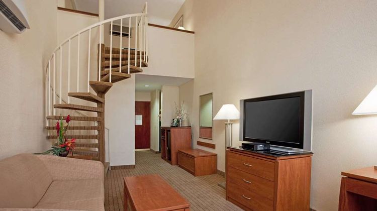 Century Park Hotel LA Suite