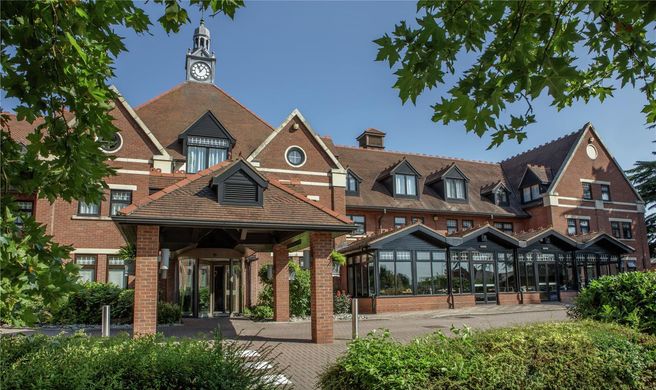 DoubleTree by Hilton Stratford-upon-Avon Exterior
