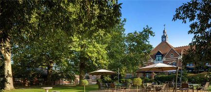 DoubleTree by Hilton Stratford-upon-Avon Exterior