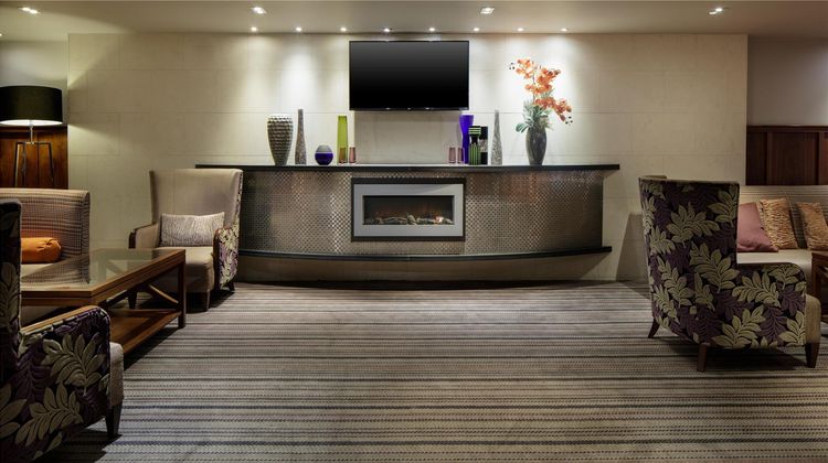 DoubleTree by Hilton Stratford-upon-Avon Lobby