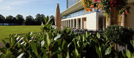 Hilton Garden Inn Doncaster Racecourse Exterior
