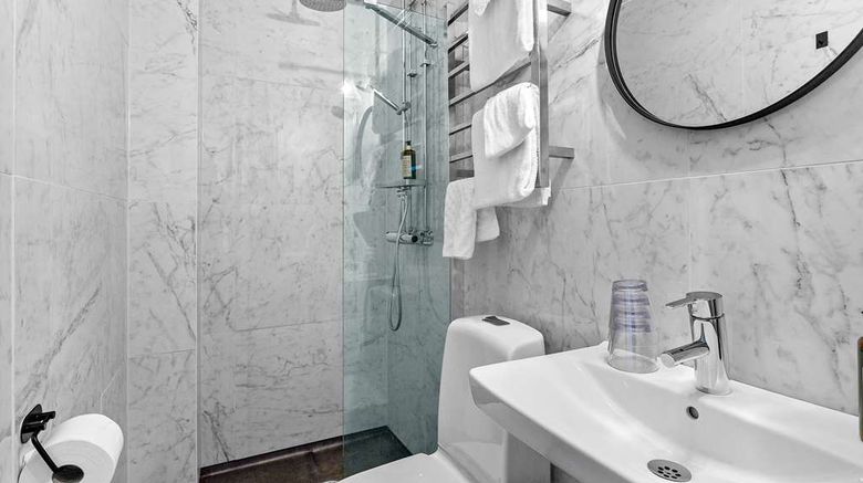 <b>Nora Stadshotel, Sure Hotel Coll by BW Room</b>. Images powered by <a href="https://iceportal.shijigroup.com/" title="IcePortal" target="_blank">IcePortal</a>.