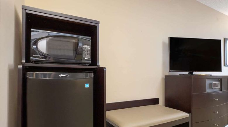 <b>Super 8 by Wyndham Canmore Room</b>. Images powered by <a href="https://iceportal.shijigroup.com/" title="IcePortal" target="_blank">IcePortal</a>.