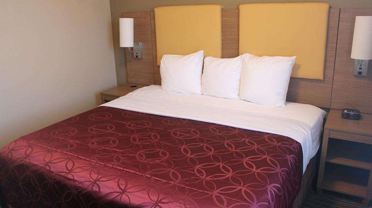 Days Inn Brooklyn Borough Park Room