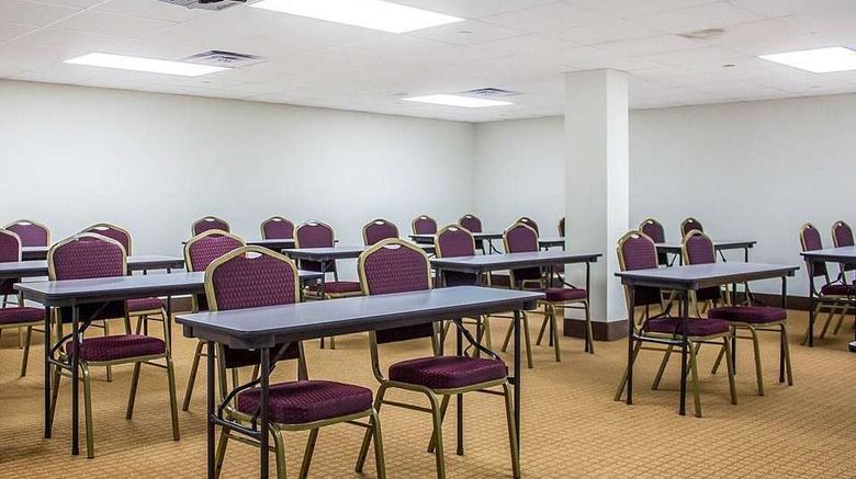 <b>Days Inn Brooklyn Borough Park Meeting</b>. Images powered by <a href="https://iceportal.shijigroup.com/" title="IcePortal" target="_blank">IcePortal</a>.