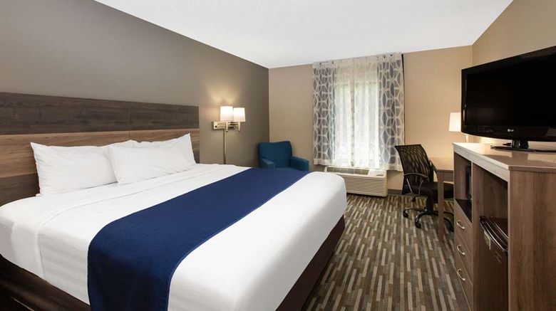 <b>Days Inn & Suites by Wyndham Room</b>. Images powered by <a href="https://iceportal.shijigroup.com/" title="IcePortal" target="_blank">IcePortal</a>.