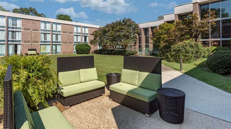 <b>Clarion Inn Sheffield Pool</b>. Images powered by <a href="https://iceportal.shijigroup.com/" title="IcePortal" target="_blank">IcePortal</a>.