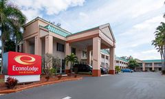 Econo Lodge Inn and Suites Clearwater Central