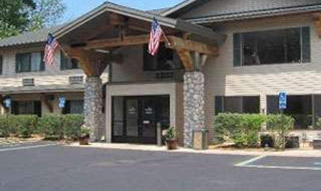 Beachfront Motel Exterior