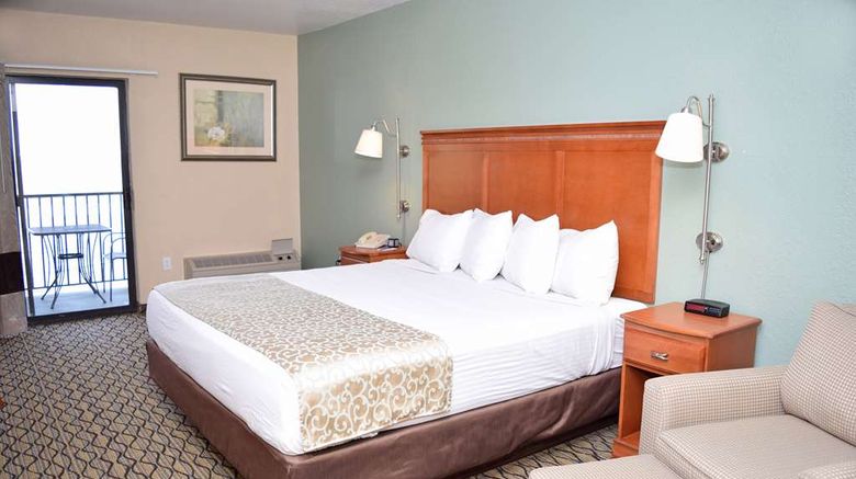 <b>Beachfront Motel Room</b>. Images powered by <a href="https://iceportal.shijigroup.com/" title="IcePortal" target="_blank">IcePortal</a>.