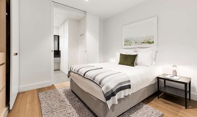 Tyrian Serviced Apts Albert Park Lane Room