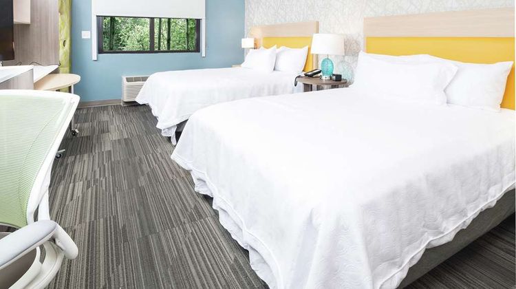 Home2 Suites by Hilton Room