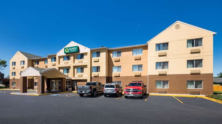 Quality Inn & Suites Bozeman Exterior