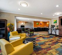 Quality Inn & Suites Bozeman Lobby