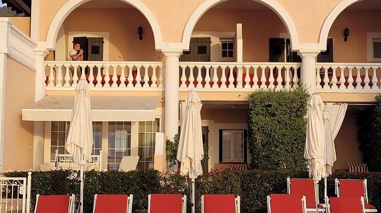 <b>Hotel Les Mouettes Pool</b>. Images powered by <a href="https://iceportal.shijigroup.com/" title="IcePortal" target="_blank">IcePortal</a>.