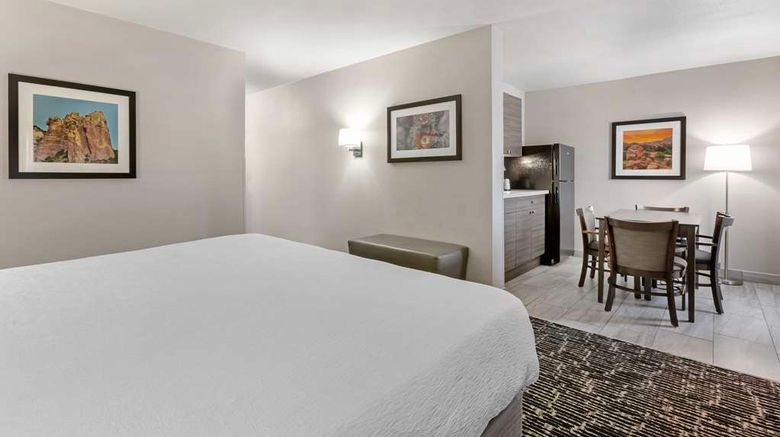 <b>Best Western Plus Sun Canyon Room</b>. Images powered by <a href="https://iceportal.shijigroup.com/" title="IcePortal" target="_blank">IcePortal</a>.
