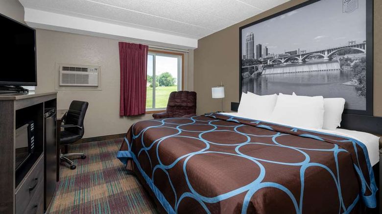 <b>Super 8 by Wyndham Glenwood Room</b>. Images powered by <a href="https://iceportal.shijigroup.com/" title="IcePortal" target="_blank">IcePortal</a>.