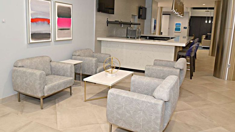 <b>Best Western Plus Executive Residency Lobby</b>. Images powered by <a href="https://iceportal.shijigroup.com/" title="IcePortal" target="_blank">IcePortal</a>.