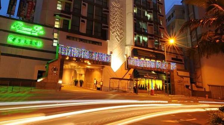 Bishop Lei International House Exterior