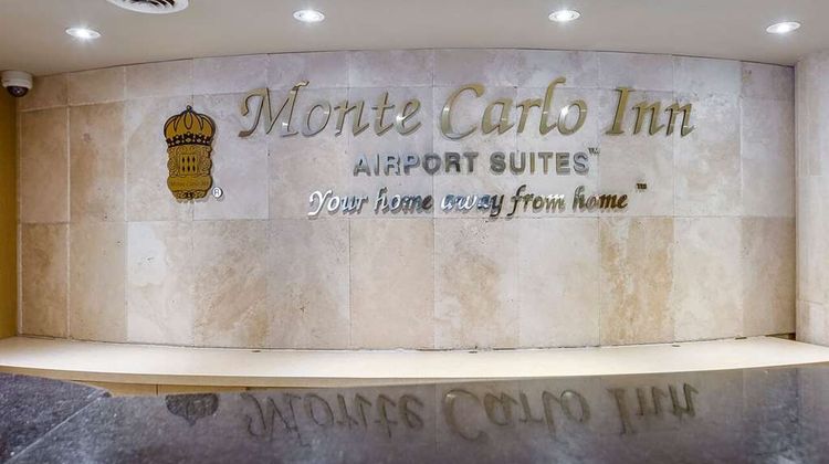 Monte Carlo Inn Airport Suites Suite