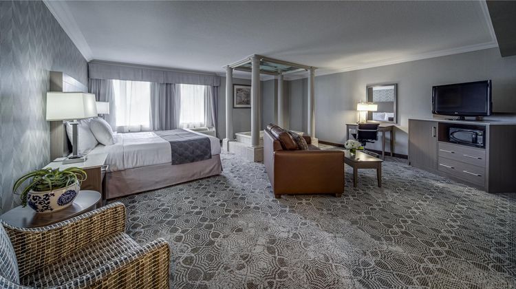 Monte Carlo Inn Toronto-Markham Suite