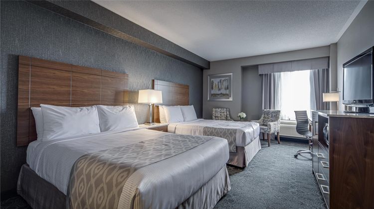 Monte Carlo Inn Toronto-Markham Room