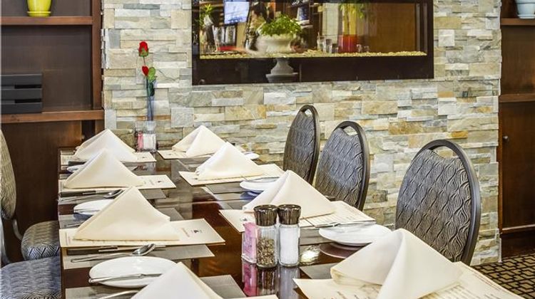 Monte Carlo Inn Toronto-Markham Restaurant