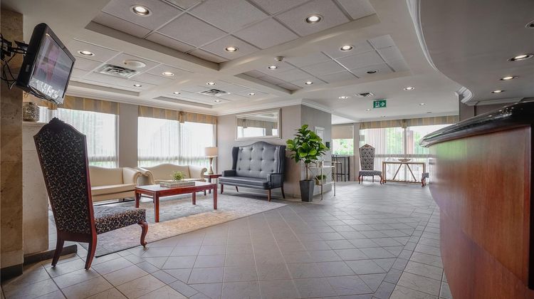 Monte Carlo Inn Oakville Suites Lobby