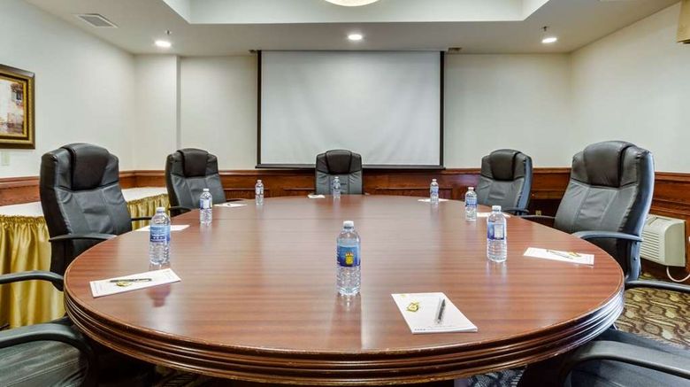 <b>Monte Carlo Inn Vaughan Suites Meeting</b>. Images powered by <a href="https://iceportal.shijigroup.com/" title="IcePortal" target="_blank">IcePortal</a>.