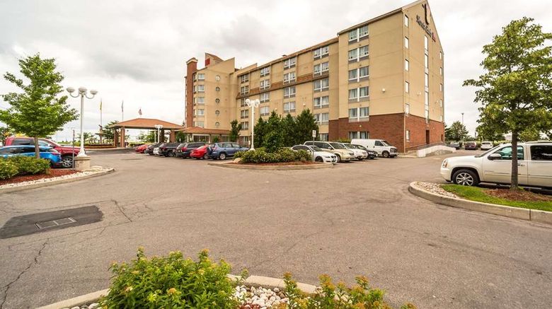 <b>Monte Carlo Inn Vaughan Suites Exterior</b>. Images powered by <a href="https://iceportal.shijigroup.com/" title="IcePortal" target="_blank">IcePortal</a>.