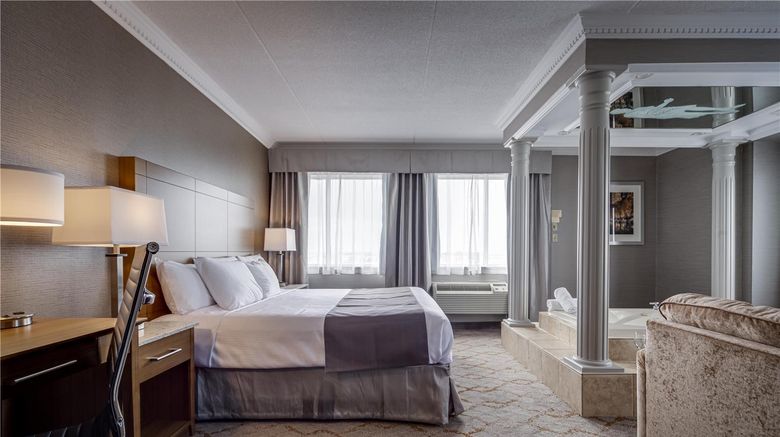 <b>Monte Carlo Inn Vaughan Suites Suite</b>. Images powered by <a href="https://iceportal.shijigroup.com/" title="IcePortal" target="_blank">IcePortal</a>.