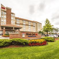 Monte Carlo Inn Vaughan Suites