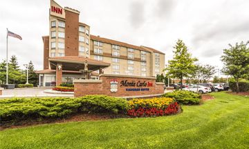Monte Carlo Inn Vaughan Suites