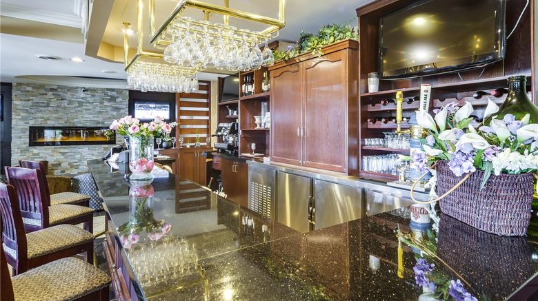 <b>Monte Carlo Inn Vaughan Suites Restaurant</b>. Images powered by <a href="https://iceportal.shijigroup.com/" title="IcePortal" target="_blank">IcePortal</a>.
