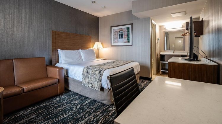 Monte Carlo Motel Toronto West Room