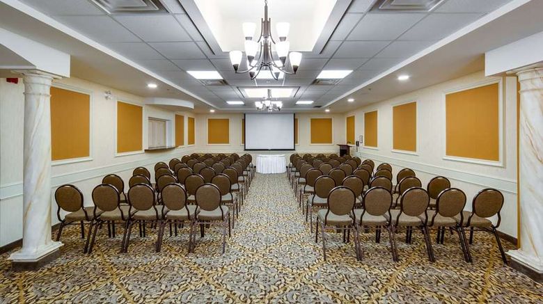 Monte Carlo Inn Barrie Suites Restaurant. Images powered by <a href="https://iceportal.shijigroup.com" target="_blank" rel="noopener">Ice Portal</a>.