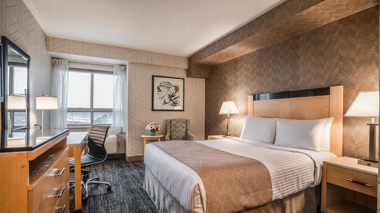 Monte Carlo Inn Barrie Suites Room