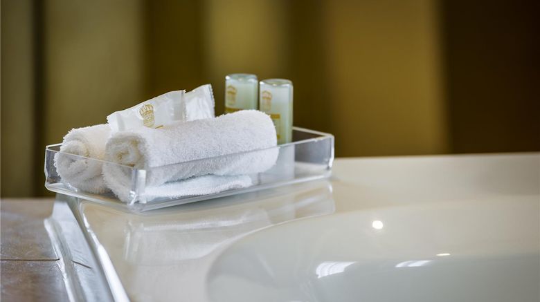 <b>Monte Carlo Inn Barrie Suites Room</b>. Images powered by <a href="https://iceportal.shijigroup.com/" title="IcePortal" target="_blank">IcePortal</a>.