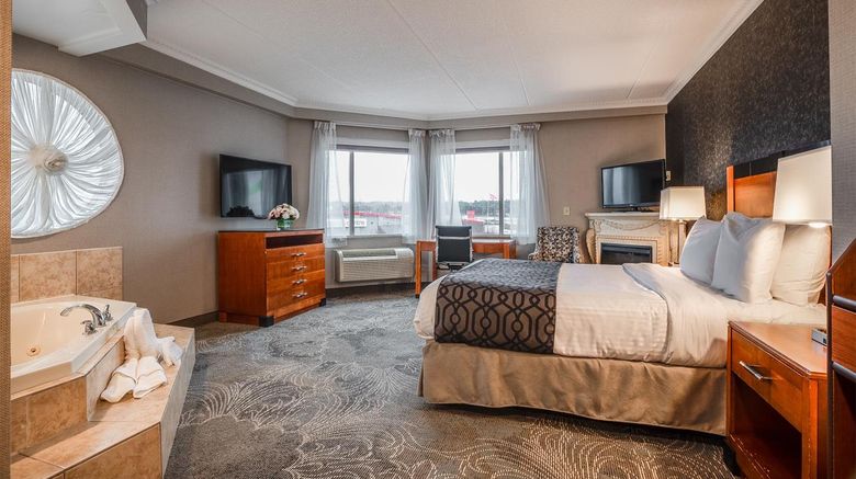 <b>Monte Carlo Inn Barrie Suites Suite</b>. Images powered by <a href="https://iceportal.shijigroup.com/" title="IcePortal" target="_blank">IcePortal</a>.
