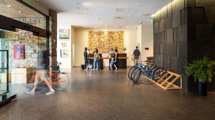 Hotel Vermont Lobby
