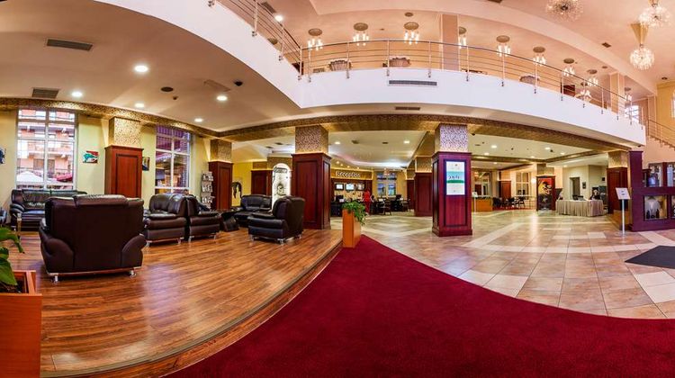 Caro Hotel Lobby