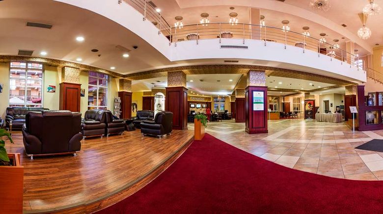 <b>Caro Hotel Lobby</b>. Images powered by <a href="https://iceportal.shijigroup.com/" title="IcePortal" target="_blank">IcePortal</a>.