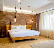 Caro Hotel Room